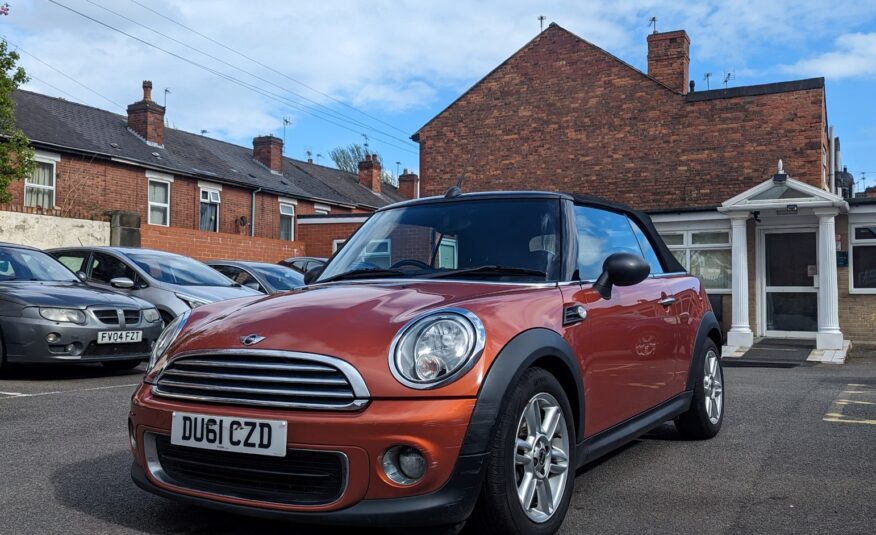 Mini One Convertible [2011]