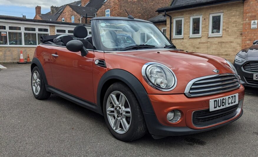 Mini One Convertible [2011]