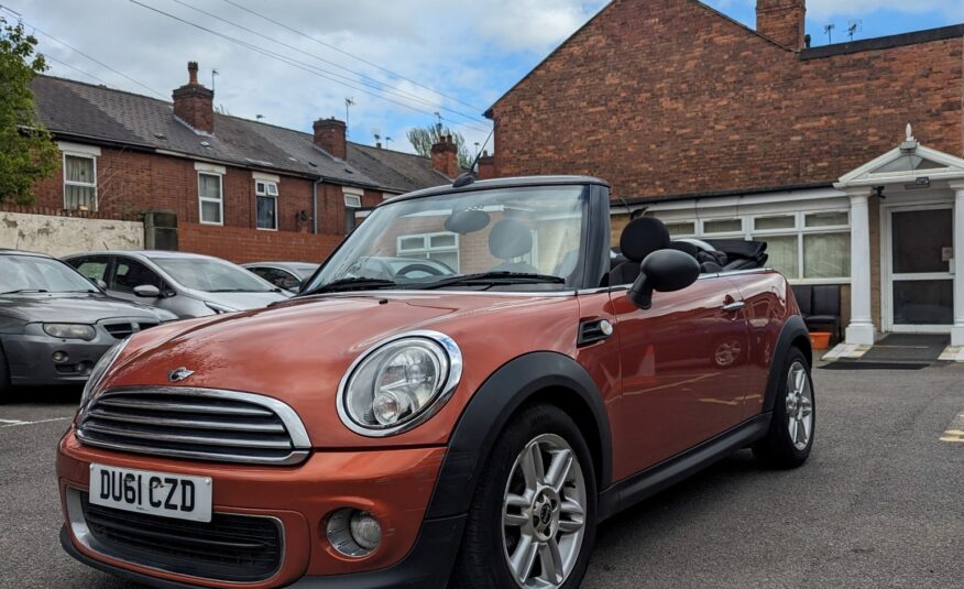 Mini One Convertible [2011]