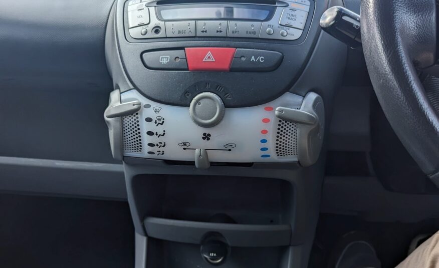 Toyota Aygo Ice VVT-I [2012]