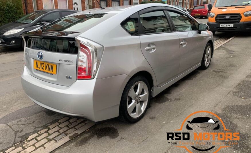 Toyota Prius (T-Spirit) VVT-I CVT [2012] (UK Model)