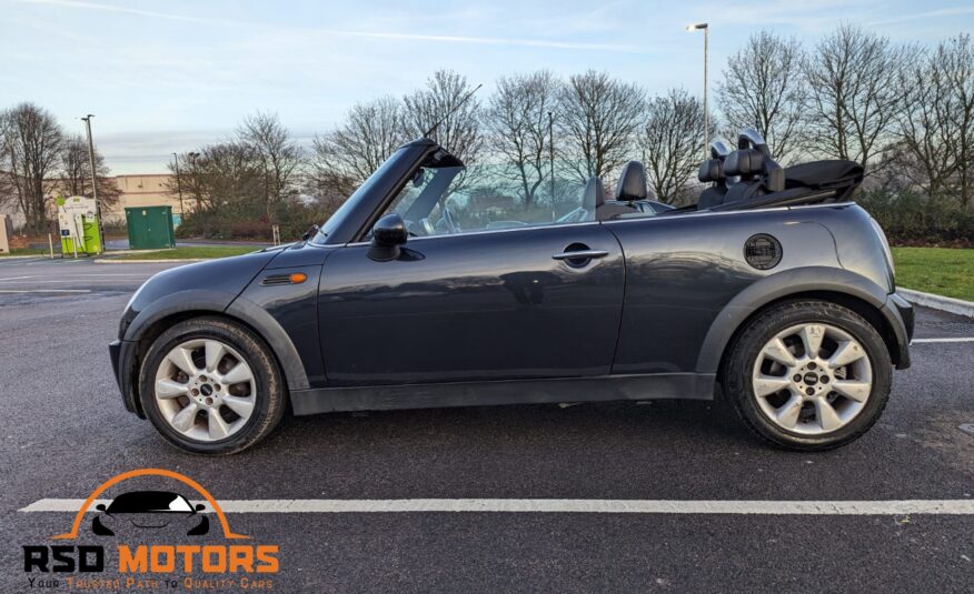 Mini One Convertible (Automatic) [2005]