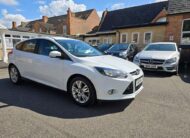 Ford Focus 1.0 Titanium Navigator Turbo EcoBoost (2013)