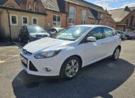 Ford Focus 1.0 Titanium Navigator Turbo EcoBoost (2013)