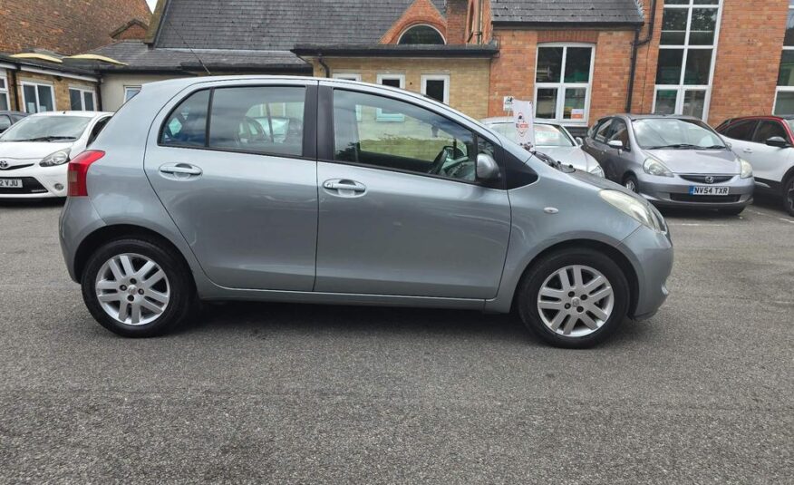 Toyota Yaris 1.3 VVT-i TR 5dr (2007) (1 Owner with Full Service History)