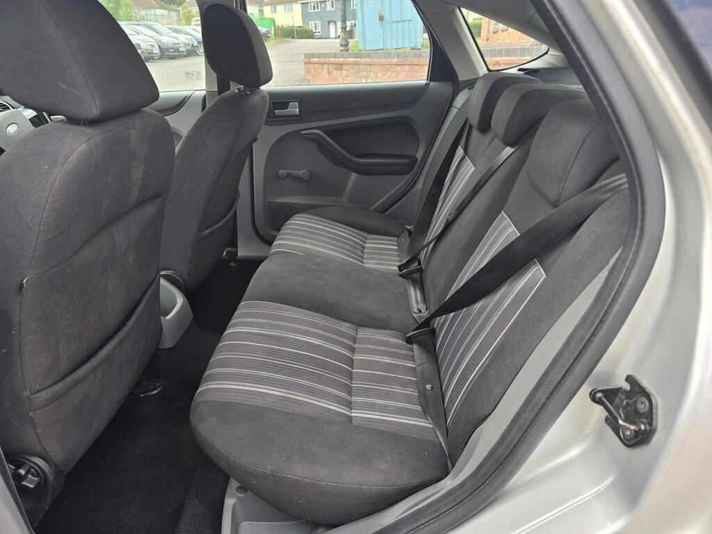 Ford Focus 1.6 Style Hatchback 5dr Petrol Manual