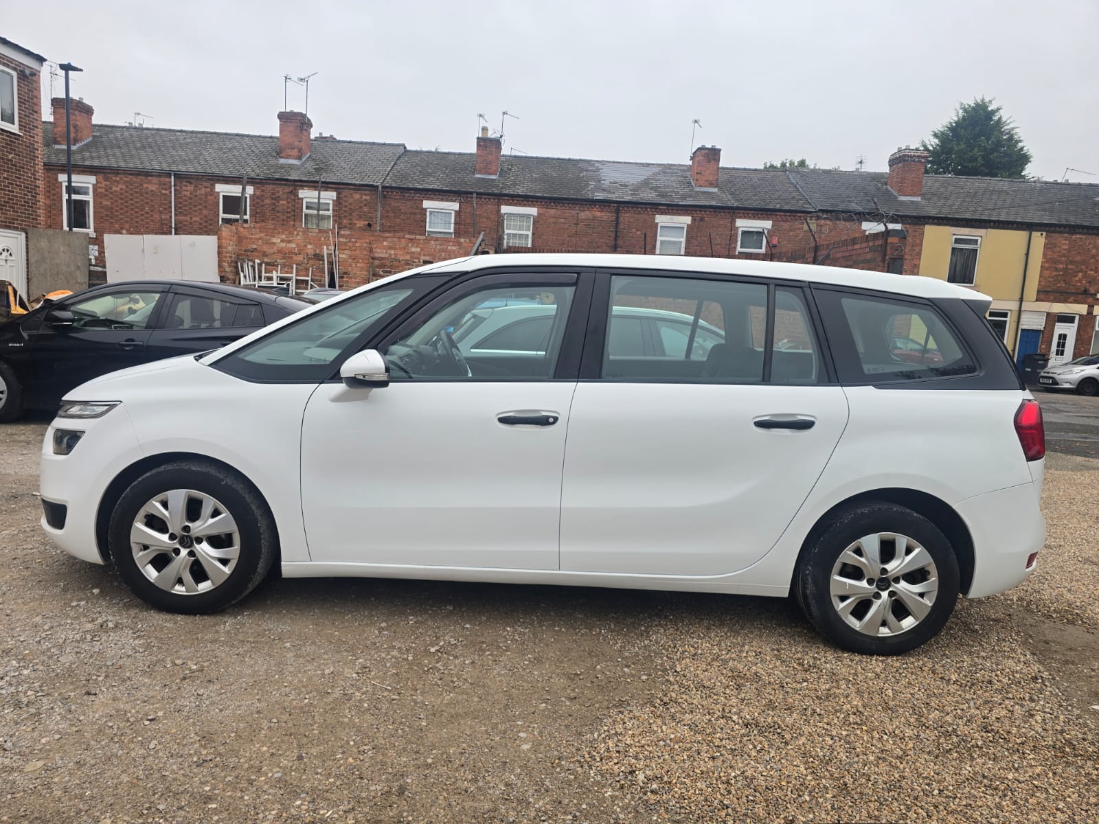 Citroen C4 Grand Picasso E-Hdi 2015  (Automatic/7 Seater)