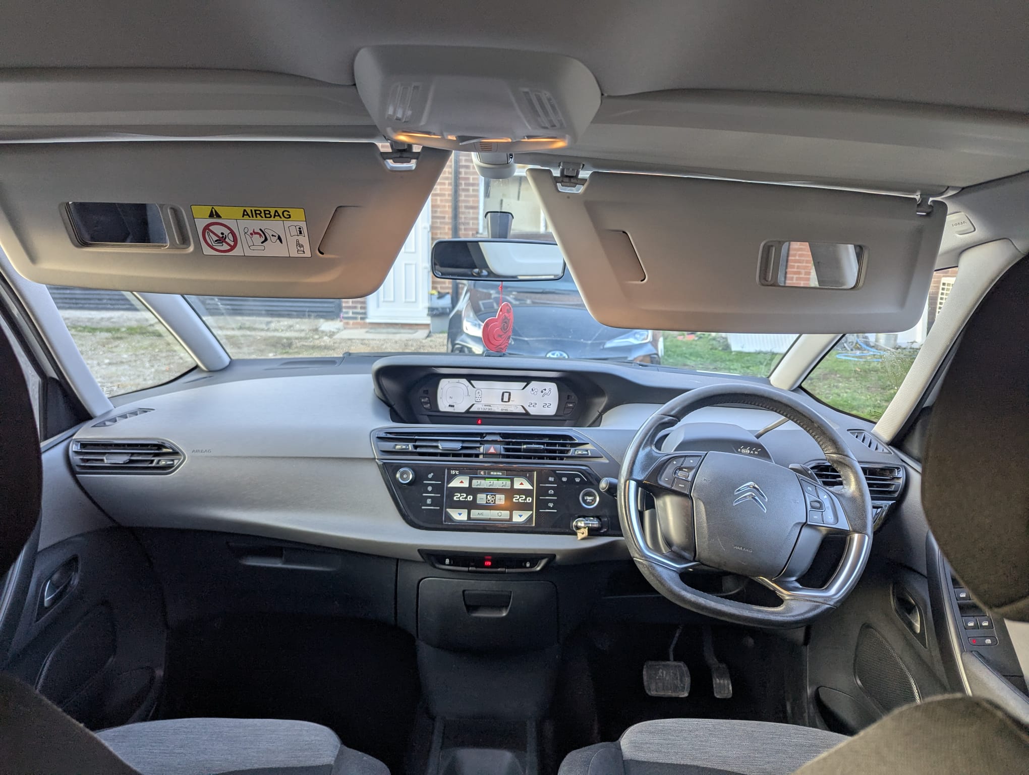 Citroen C4 Grand Picasso E-Hdi 2015  (Automatic/7 Seater)