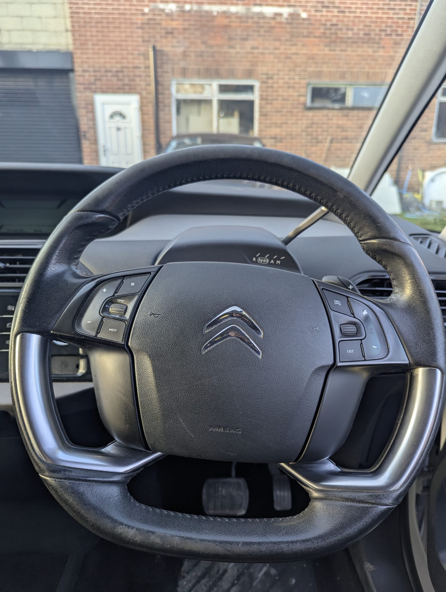 Citroen C4 Grand Picasso E-Hdi 2015  (Automatic/7 Seater)