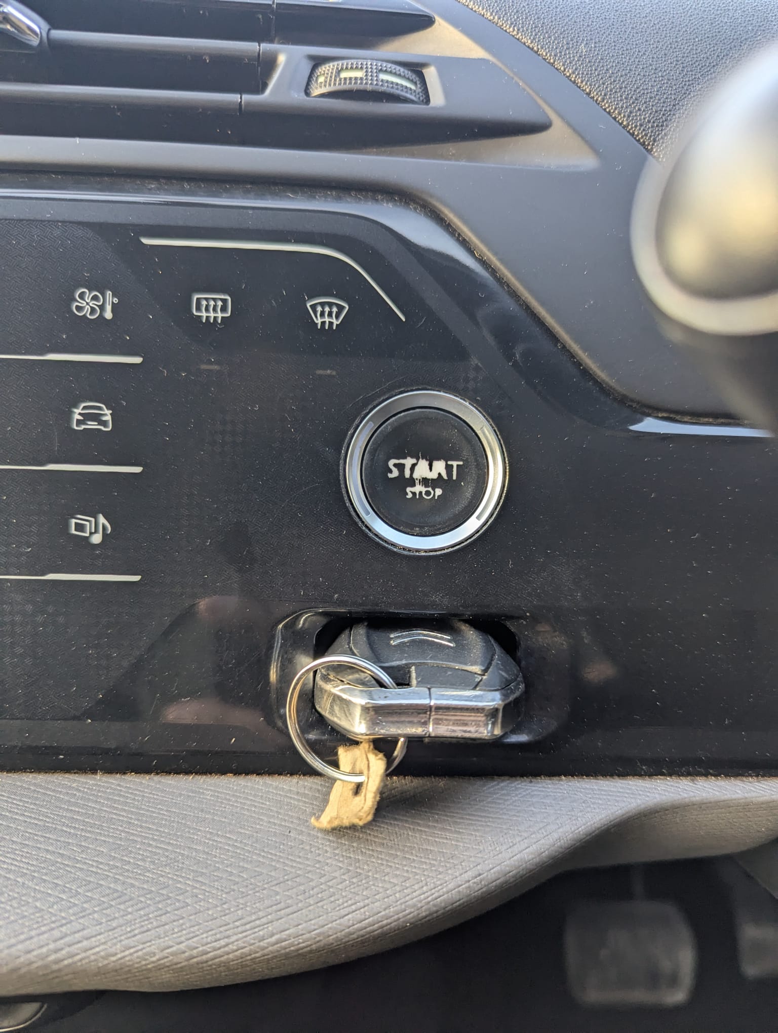 Citroen C4 Grand Picasso E-Hdi 2015  (Automatic/7 Seater)