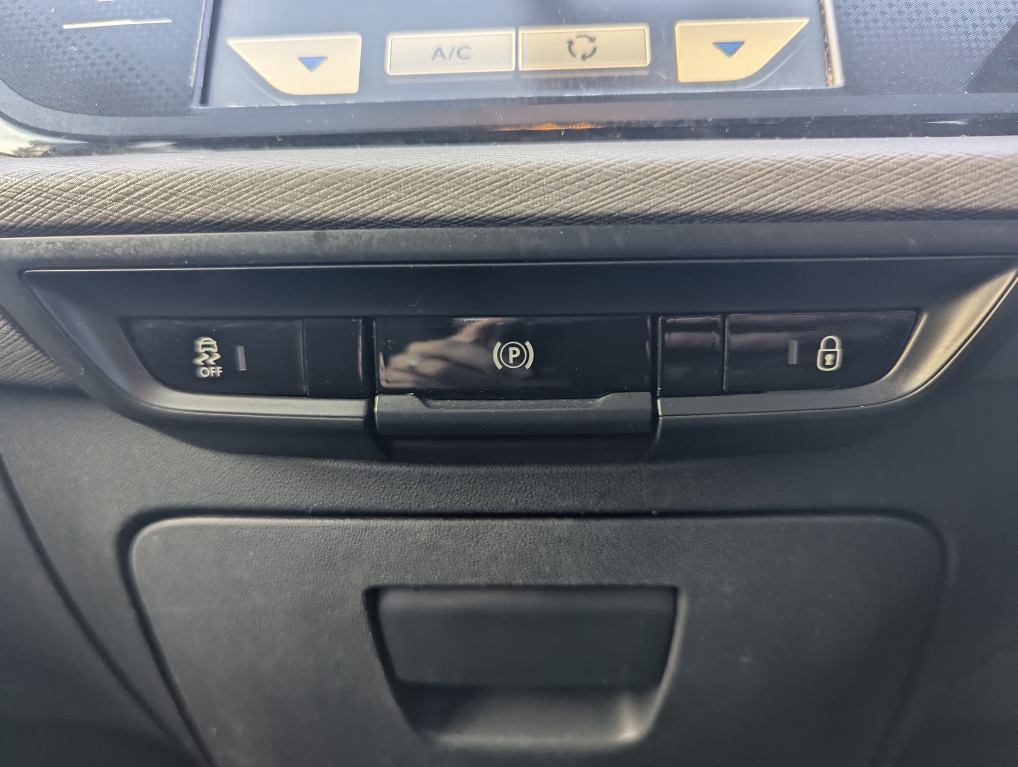 Citroen C4 Grand Picasso E-Hdi 2015  (Automatic/7 Seater)