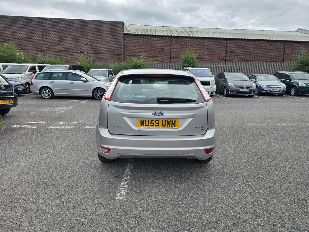 Ford Focus 1.6 Style Hatchback 5dr Petrol Manual