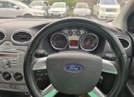 Ford Focus 1.6 Style Hatchback 5dr Petrol Manual