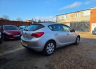 Automatic Vauxhall Astra 1.6 2011 16v Exclusiv Hatchback 5dr Petrol Auto Euro 5 (115 ps)